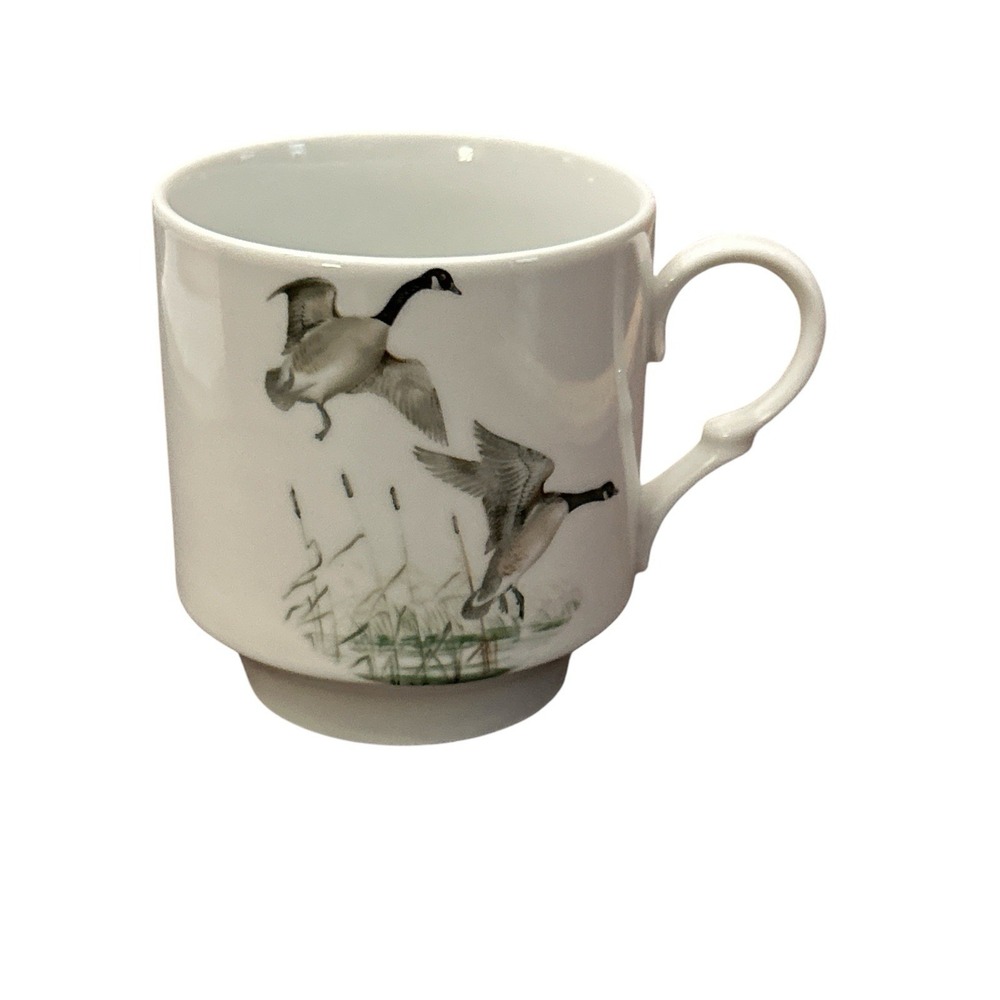 Vintage China Schumann Canadian Snow‎ Geese Mug Teacup Bavaria Arzeberg Germany